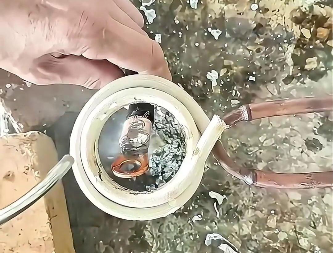 铜线端子高频锡焊：高效、精准的焊接工艺