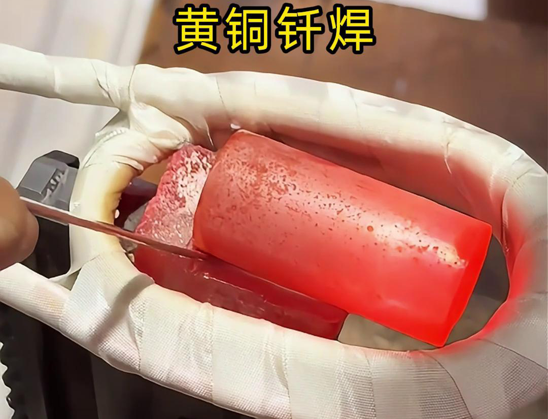 高频久久AV色欲AV久久蜜桃麻豆加热铜件焊接和黄铜久久AV色欲AV久久蜜桃麻豆钎焊都是利用高频久久AV色欲AV久久蜜桃麻豆