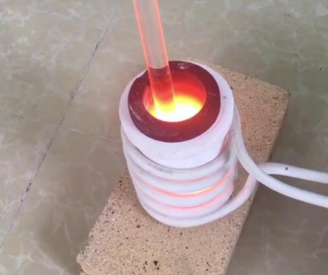 小型高频熔炼炉：家用电压，高效熔炼