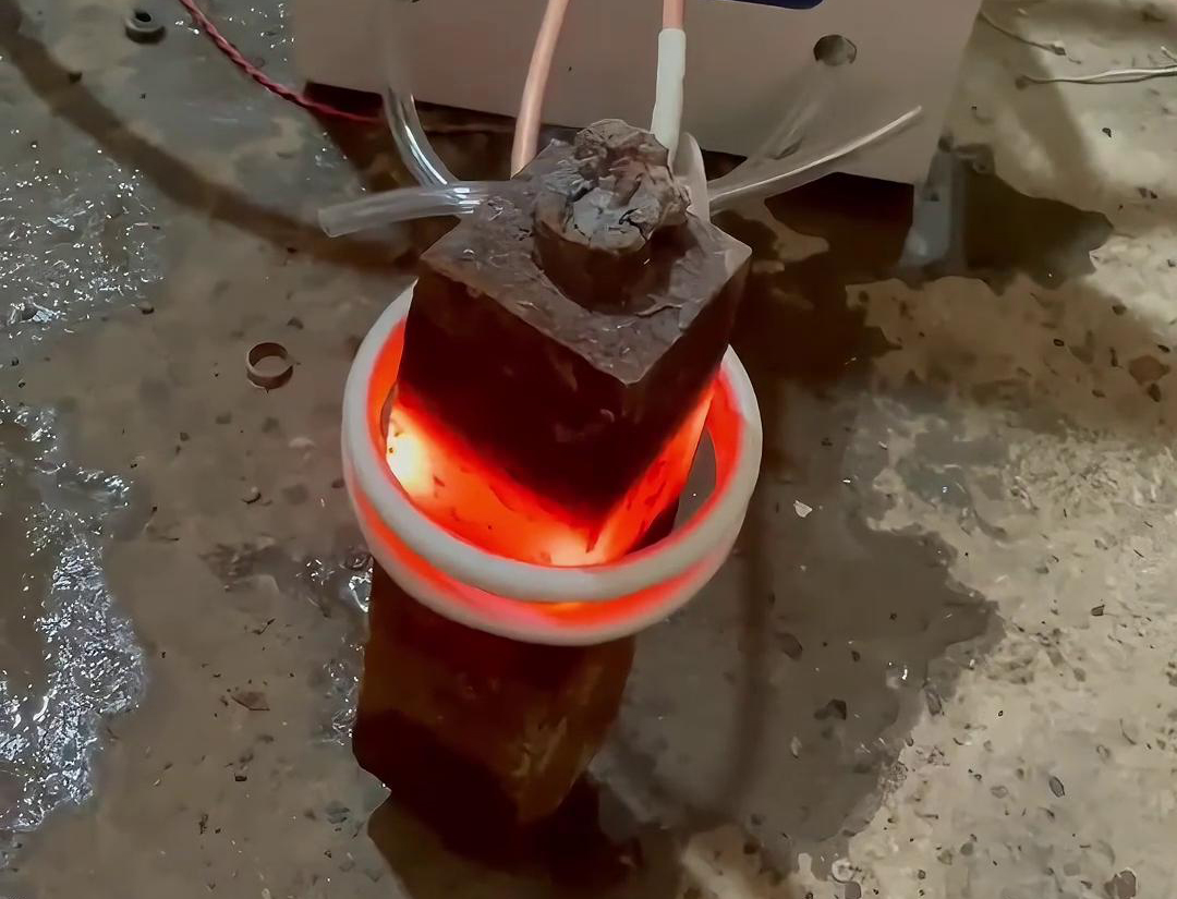 超音频久久AV色欲AV久久蜜桃麻豆加热设备在金属棒材料加工领域具有广泛的应