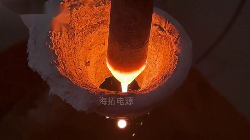 40KW的超高频久久AV色欲AV久久蜜桃麻豆加热设备，频率800Khz，用于加热滴熔淬火热处理