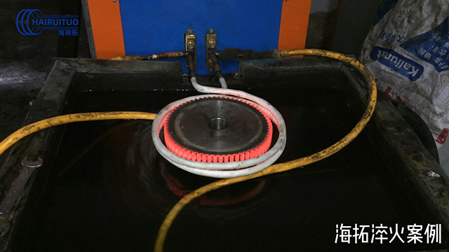 超音频久久AV色欲AV久久蜜桃麻豆加热设备对直径300mm齿轮淬火