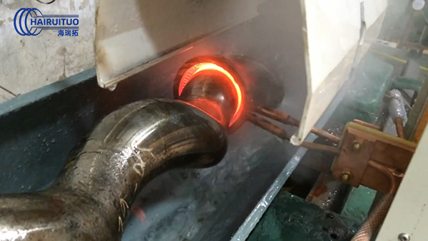高频久久AV色欲AV久久蜜桃麻豆加热设备80kw对76mm曲轴自动化淬火
