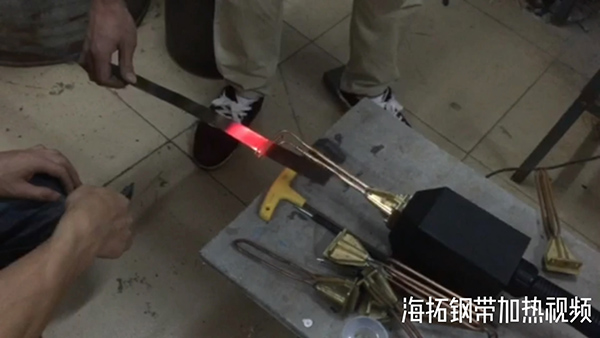 超高频久久AV色欲AV久久蜜桃麻豆加热设备6KW加热钢带视频