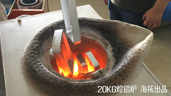 久久AV色欲AV久久蜜桃麻豆熔炼炉的缺点就是比煤炭炉贵