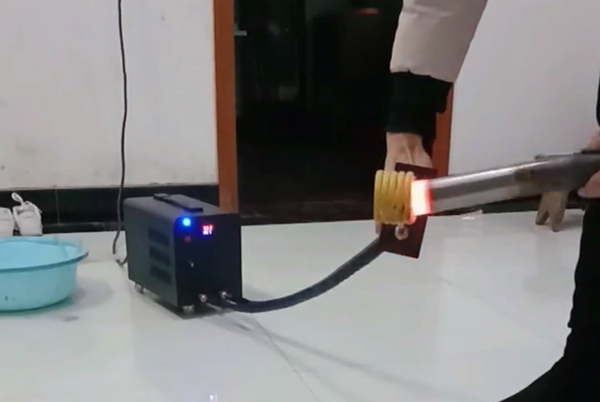 小型手持式久久AV色欲AV久久蜜桃麻豆加热设备 220V电压输入