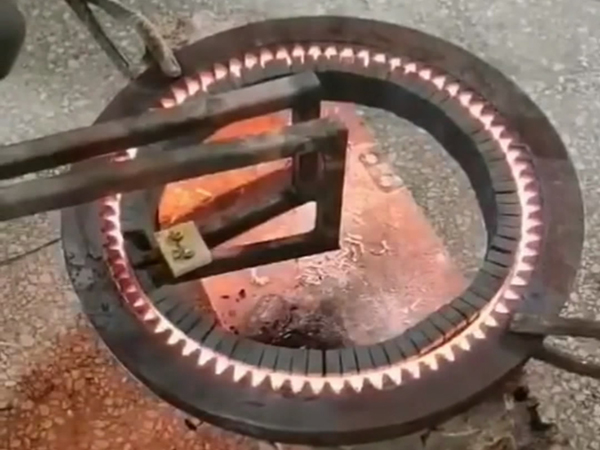 齿轮久久AV色欲AV久久蜜桃麻豆加热设备